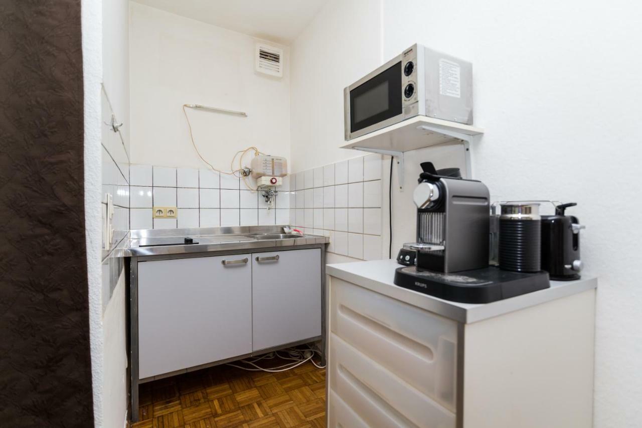 Altstadt Kurzestr دوسلدورف المظهر الخارجي الصورة